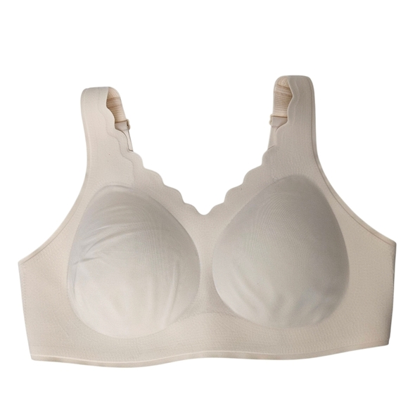 Comfelie Airlite Breathable Seamless Bra Small Wireless Scallop Edges - Picture 2 of 10